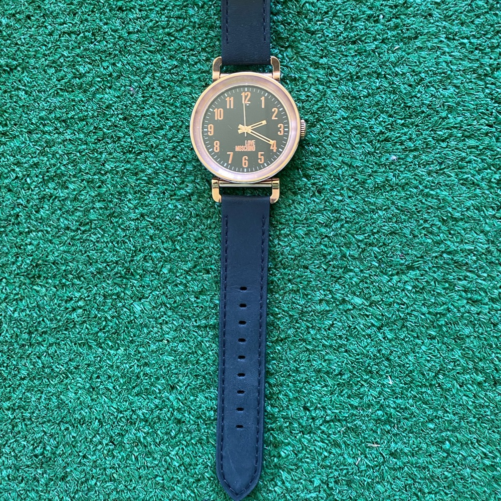 New Love Moschino Watch - Picture 4 of 10